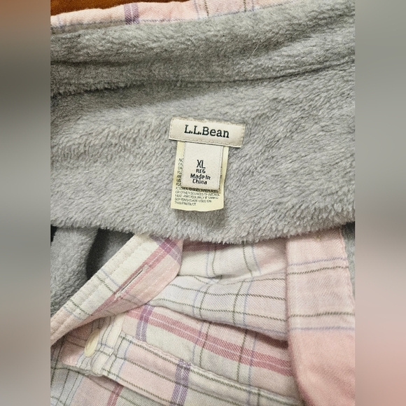 Fleece-lined flannel - Picture 3 of 15